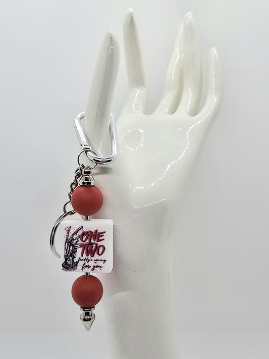 One Two Freddy's Coming For You Silicone Beaded Keychain w/ Spikes Bar Carabiner & Keyring - Horror Movie Quote Key Chain Key Ring Bag Charm