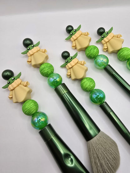 The Child 5 pc Makeup Brush Set - Cosmetic Beauty Tools - Grogu Baby Yoda - Beaded - Star Wars Inspired Brushes Gift Idea - The Mandalorian